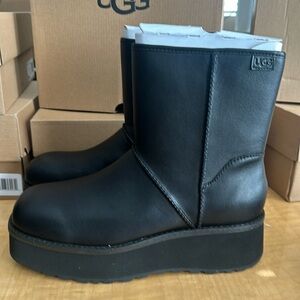 UGG Women’s Cityfunc Mid Boot